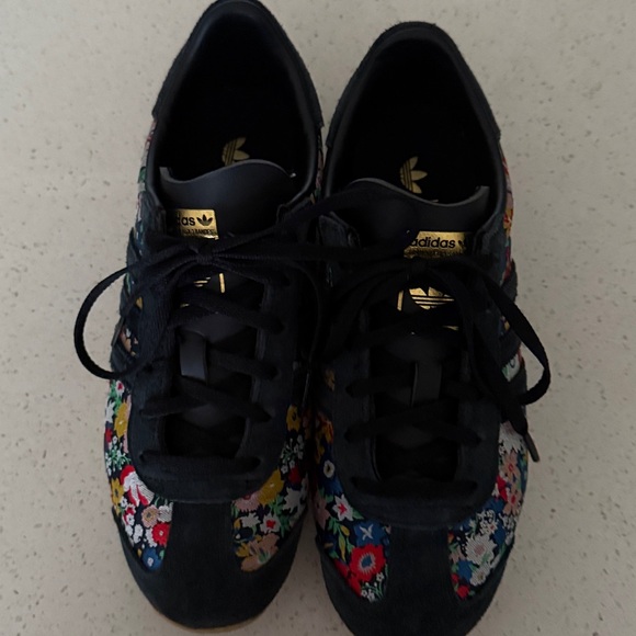 ADIDAS COUNTRY OG X LIBERTY LONDON SHOES - Picture 2 of 8